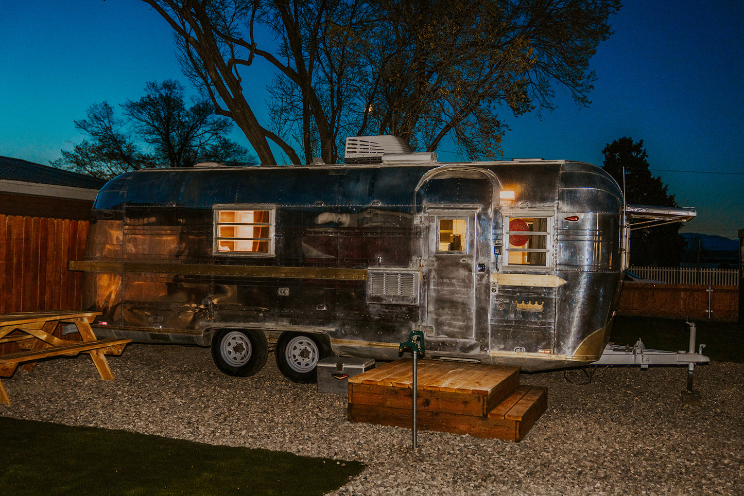 The Duke β 1974 Streamline