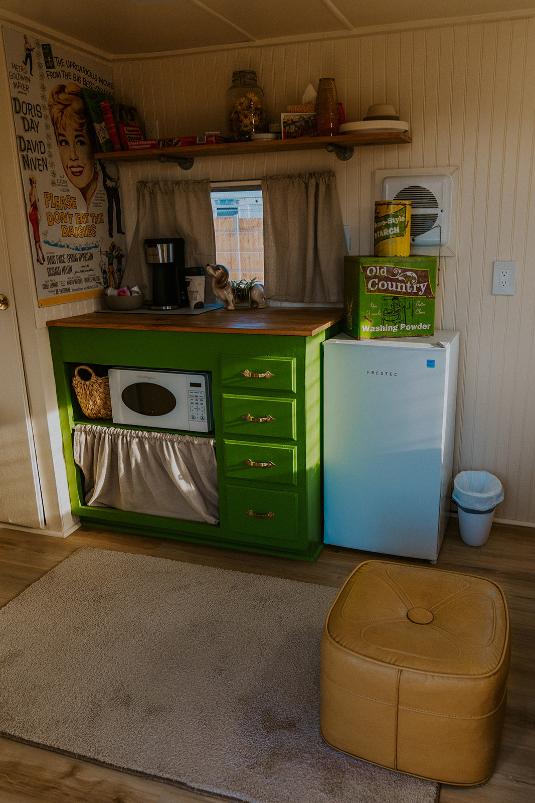 Daisy – 1961 Ideal Trailer