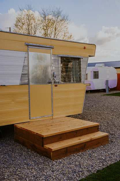Daisy – 1961 Ideal Trailer