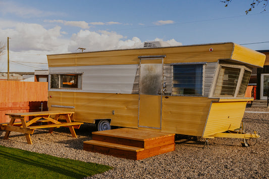 Daisy – 1961 Ideal Trailer